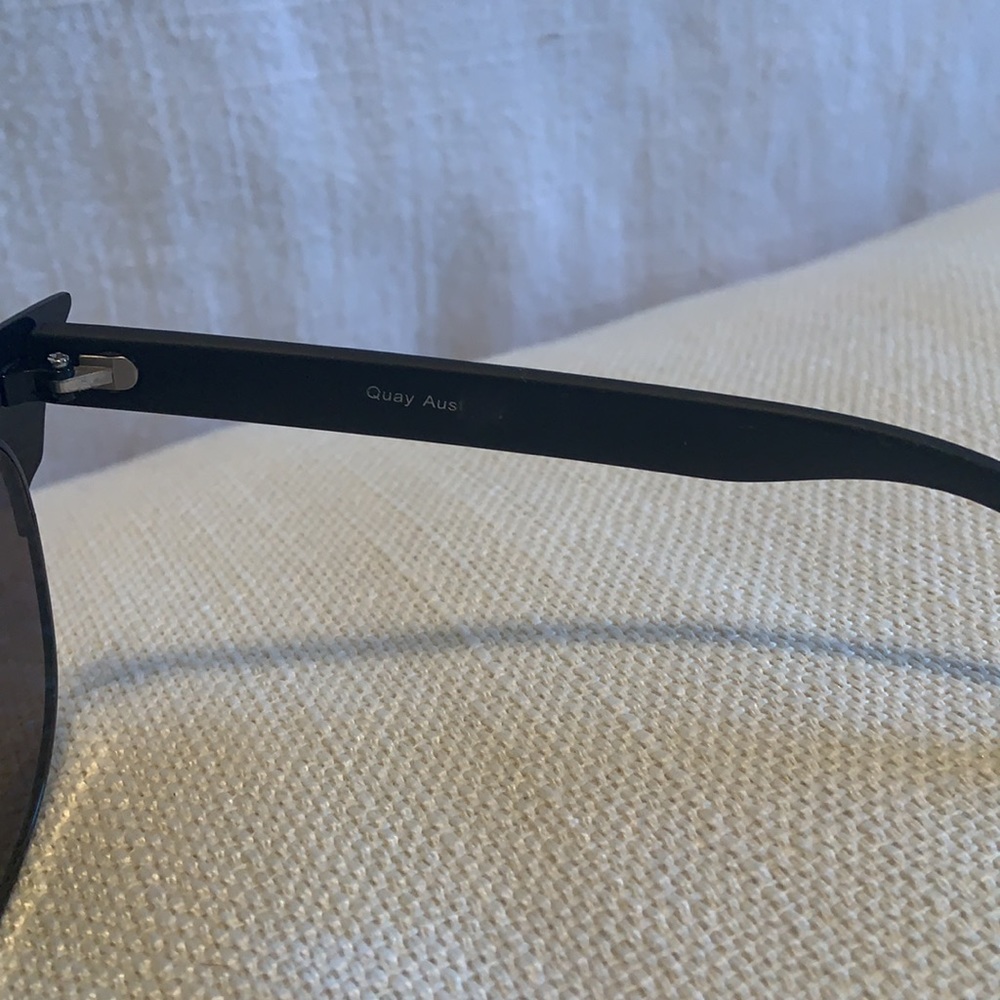 Quay Australia Sunglasses - Picture 6 of 15